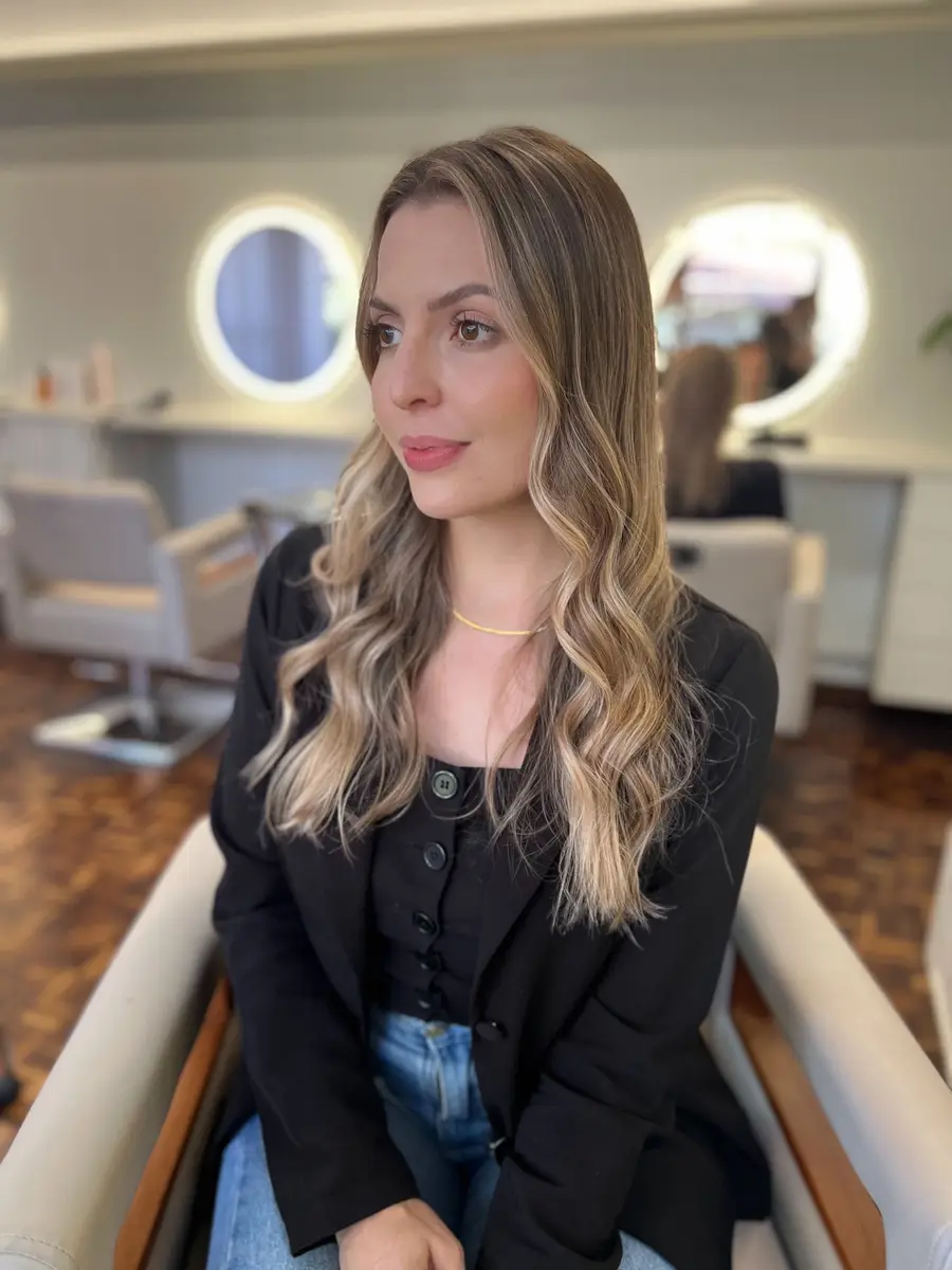Mechas com raiz esfumada